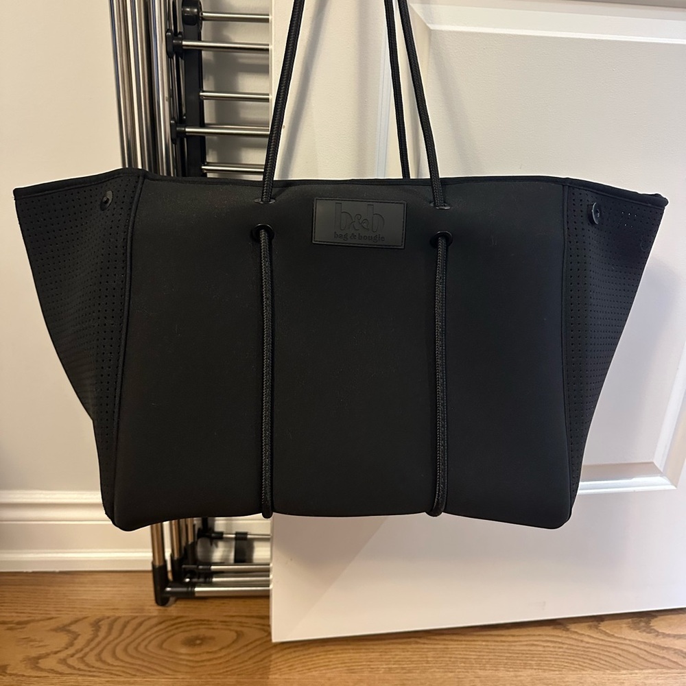 Bag & Bougie Zippered Tote Bag